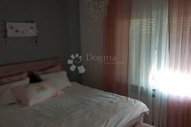 Prodaja, kuća, Donja Dubrava, 8S, 580 m², Donja Dubrava, House