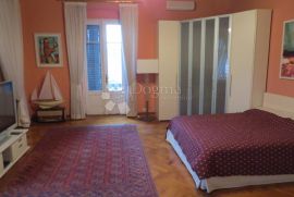 Aristokratski stan u centru Opatije, Opatija, Appartment