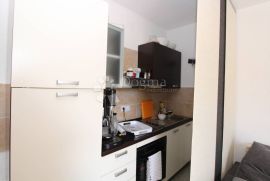 Jadranovo apartman, Crikvenica, شقة