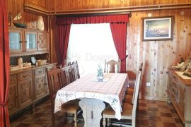 VABRIGA - uhodan restoran, dva apartmana i pomoćni objekat na velikoj parceli, Poreč, Ticari emlak