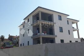 Malinska novogradnja 200 m od mora!, Malinska-Dubašnica, Wohnung