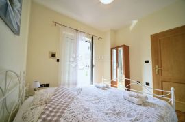 3S+ DB sa garažom, 90m2,HOSTI, Rijeka, Appartement