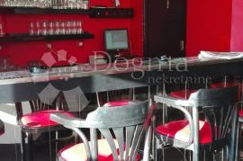 Ugostiteljski prostor 49 m², Rijeka, Propriedade comercial