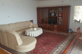 SAMOSTOJEĆA KUĆA POBRI 845 m², Opatija - Okolica, Haus