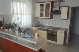 SAMOSTOJEĆA KUĆA POBRI 845 m², Opatija - Okolica, Casa