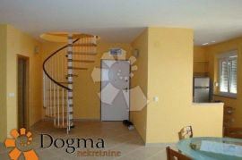 STAN OPATIJA 108 m² 3S+DB, Opatija, Daire