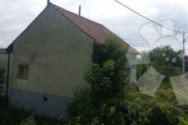 KUĆA KARLOVAC 67 m², Karlovac, Famiglia