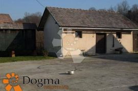 NOVO U PONUDI !!!! KUĆA VOJIŠNICA 162 m² P+1, Vojnić, Casa