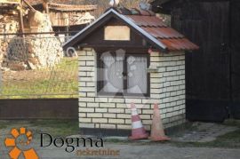 NOVO U PONUDI !!!! KUĆA VOJIŠNICA 162 m² P+1, Vojnić, Casa