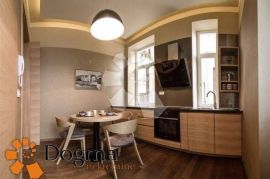 STAN NAJAM OPATIJA 100 m² 2S+DB, Rijeka, Daire