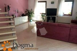 STAN MATULJI 150 m² 3S+DB dvoetažni, Matulji, Appartement