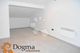 POSLOVNI PROSTOR KRIMEJA 100 m² dvoetažni, Rijeka, Commercial property