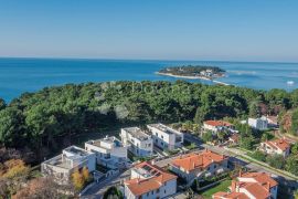 Ekskluzivna vila 1. red do mora 110, Poreč, Haus