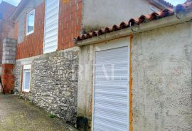 Istra, Bibići kuća 100m2 sa garažom 20m2!, Svetvinčenat, Дом