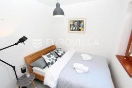 Istra, Rovnj, renoviran stan 59m2 s dvije spavaće sobe u samom centru grada + tavan, Rovinj, Flat