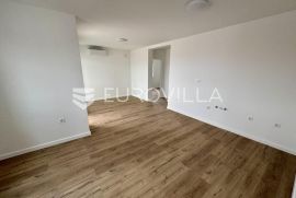 Crikvenica, moderan četverosoban stan NKP 109,97 m2 s pogledom na more, Crikvenica, Flat