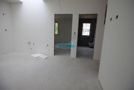 SELCE - LUKSUZNI DVOETAŽNI STAN, Crikvenica, Apartamento