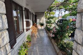 CRIKVENICA - Trosobni apartman na odličnoj lokaciji 250 metara od mora!, Crikvenica, Appartement