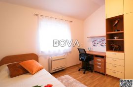 Kuća za odmor 260 m2 – Kožino *Bazen* (ID-2209), Zadar - Okolica, Casa