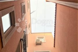 ROVINJ - IZVRSNA ZGRADA S 14 APARTMANA, Rovinj, Casa