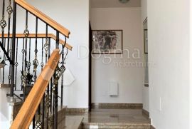 ROVINJ - IZVRSNA ZGRADA S 14 APARTMANA, Rovinj, Casa