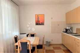 ROVINJ - IZVRSNA ZGRADA S 14 APARTMANA, Rovinj, Casa