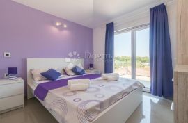 Luksuzna vila sa bazenom 600m2,Valtura, Ližnjan, بيت