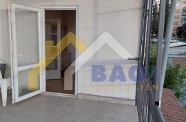 STAN-ETAŽA KUĆE 1 KAT-VIDIKOVAC 110m2, Pula, Daire