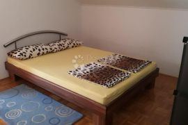 DVOETAŽNI APARTMAN U GRADU KRKU, Krk, Appartment