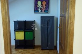 DVOETAŽNI APARTMAN U GRADU KRKU, Krk, Appartment