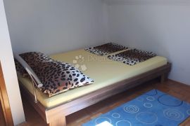 DVOETAŽNI APARTMAN U GRADU KRKU, Krk, Appartment