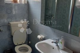 APARTMAN U GRADU KRKU - DVOETAŽNI, Krk, Daire