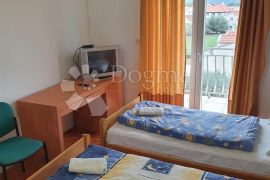 HOSTEL BIOGRAD NA MORU, Biograd Na Moru, العقارات التجارية