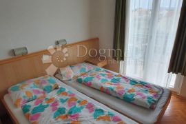 HOSTEL BIOGRAD NA MORU, Biograd Na Moru, العقارات التجارية