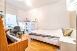 Zagreb, Mlinovi, uređen trosoban stan + 2 VPM 99 m2, Zagreb, Appartment