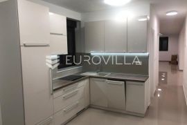 Zagreb, Sesvete, poslovni prostor 240 m2, Zagreb, Commercial property