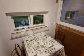 APARTMAN U KUĆI S POGLEDOM NA MORE. VODICE, Vodice, Appartamento