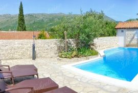 Villa 400 m2 s bazenom i pogledom na more u neposrednoj blizini Dubrovnika, Dubrovnik, Maison