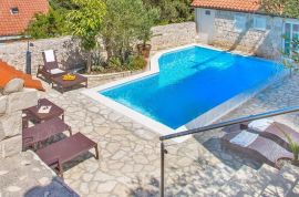 Villa 400 m2 s bazenom i pogledom na more u neposrednoj blizini Dubrovnika, Dubrovnik, Maison