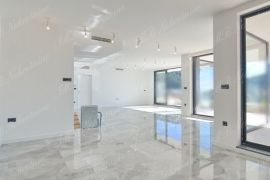 Stan s bazenom površine 300 m2, novogradnja - Dubrovnik, Dubrovnik, Appartamento