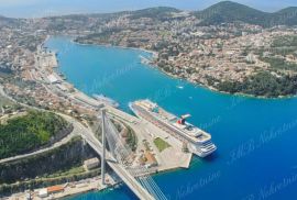 Poslovni prostor površine 762,67 m2 na frekventnoj lokaciji - Dubrovnik, Dubrovnik, Propriété commerciale