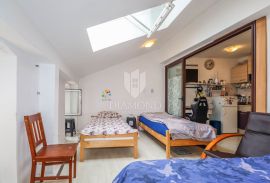 Rovinj, stan sa pogledom na more u centru grada, Rovinj, Appartment