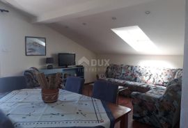 OTOK RAB, BARBAT - Vila s 5 apartmana 250 m od mora, Rab, House