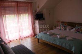 ISTRA, MEDULIN - 4 apartmana u centru Premanture, Medulin, Ev