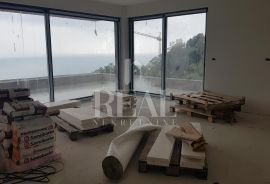 OPATIJA-LUKSUZAN STAN SA OKUĆNICOM I BAZENOM, Opatija, Apartamento