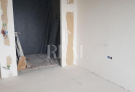 OPATIJA-LUKSUZAN STAN SA OKUĆNICOM I BAZENOM, Opatija, Appartment