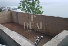 OPATIJA-luksuzan stan u novogradnji, 3S+DB sa bazenom i okućnicom, Opatija, Appartement