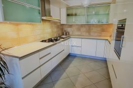 ISTRA, ROVINJ - Stan 3 stambene jedinice i predivnim vrtom, Rovinj, Appartment