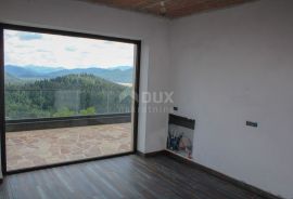 GORSKI KOTAR, CRNI LUG - Luksuzna vila sa 20.000 m2 okućnice, Delnice, Famiglia