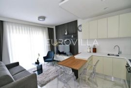 Opatija, Centar, moderno uređen dvosoban stan NKP 45 m2, Opatija, Stan